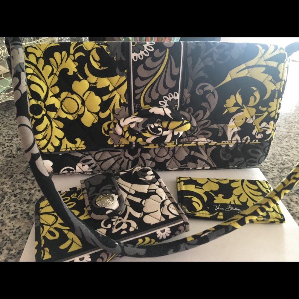 Vera Bradley Handbag, wallet & card case Baroque